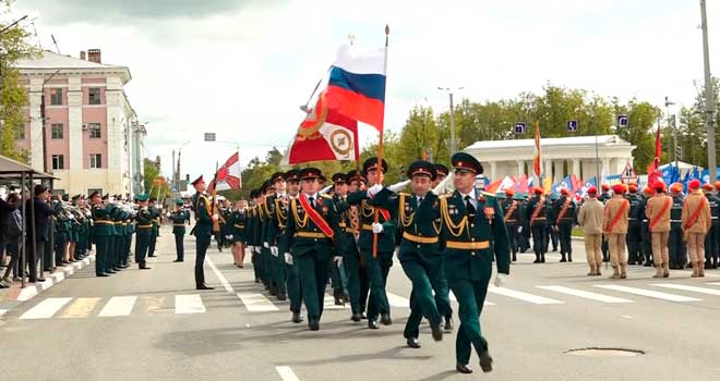 День города 2022: начало торжественного парада в Дзержинске