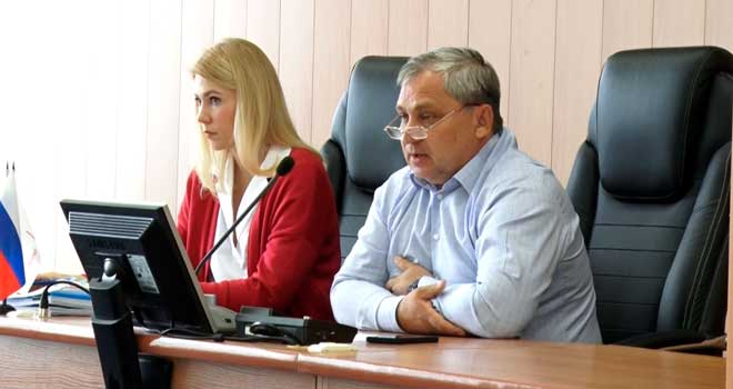 Оббивая пороги: дзержинцы продолжают разбираться с завышенными счетами за отопление