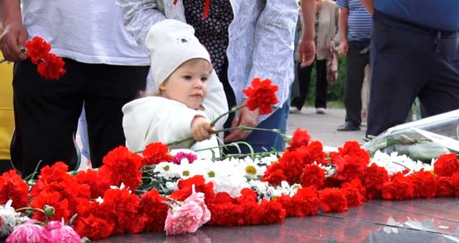 Вечная память: молебен за всех погибших в годы Великой Отечественной войны прошел в Дзержинске