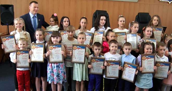 Дзержинск глазами детей: в Городской думе подвели итоги конкурса «Лучший город на земле»