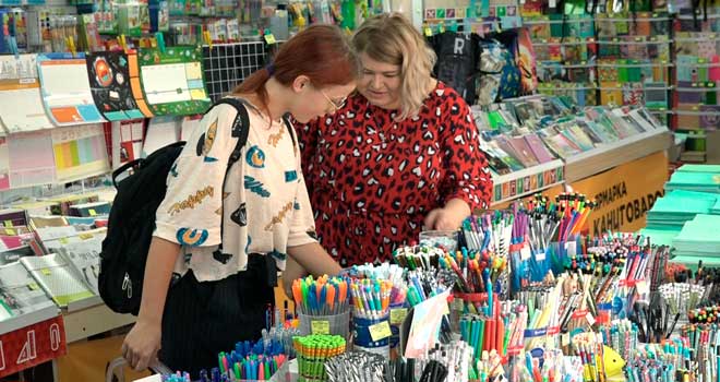 Готовимся к учебе: школьные&nbsp;базары начали работать в Дзержинске