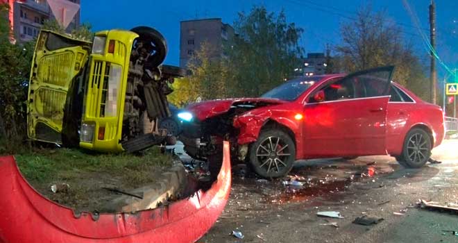 Аварийное трио: три автомобиля столкнулись на одной из главных улиц Дзержинска