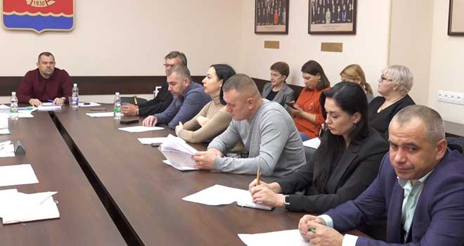 «Пьяный» бизнес: депутаты Гордумы Дзержинска обсудили продажу алкогольной продукции в ночное время