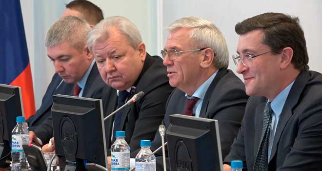 Средства на зарплаты: депутаты Заксобрания Нижегородской области внесли изменения в областной бюджет