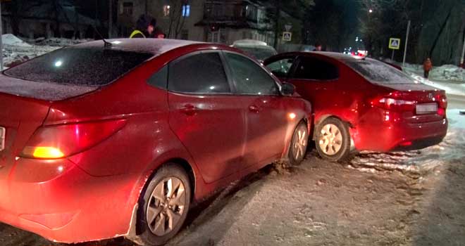Аварийные выходные: сразу несколько автомобильных столкновений произошли в Дзержинске