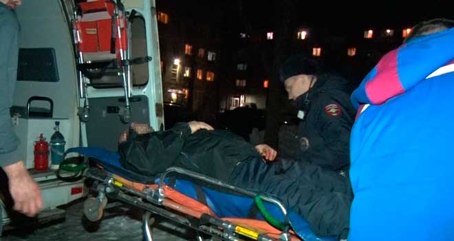 Квартирная поножовщина: конфликт со знакомым едва не стоил жителю Дзержинска жизни