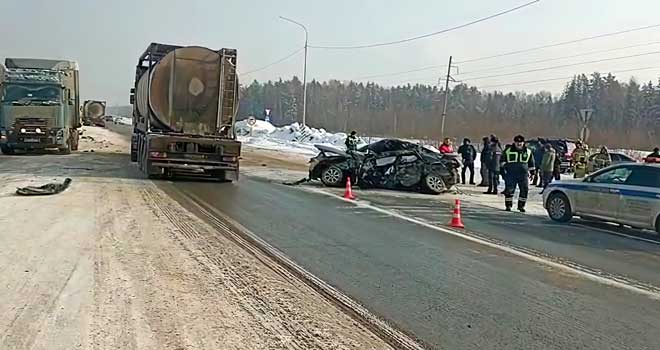 Последний выезд: водитель иномарки погиб в массовом ДТП под Дзержинском