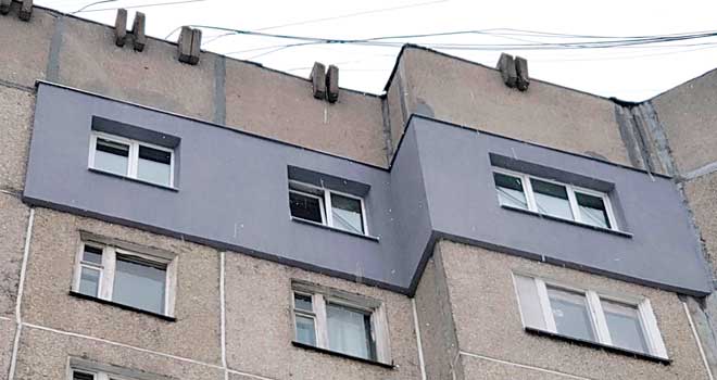 По требованию ГЖИ: промерзающие стены утеплили в дзержинской квартире