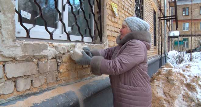 Капитальные потрясения: жители одного из домов в Дзержинске опасаются разрушения здания из-за ремонта