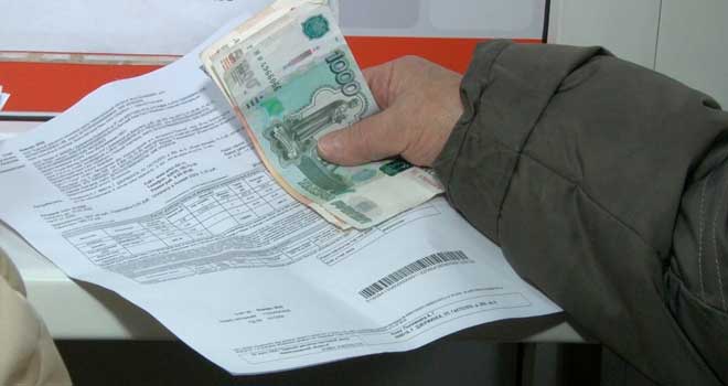 Счет и перерасчет: жительница Дзержинска два года платила коммуналку за усопшего родственника