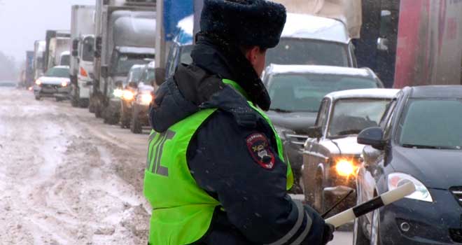 Радикальные меры: в попытке согреться дзержинец угнал чужую машину