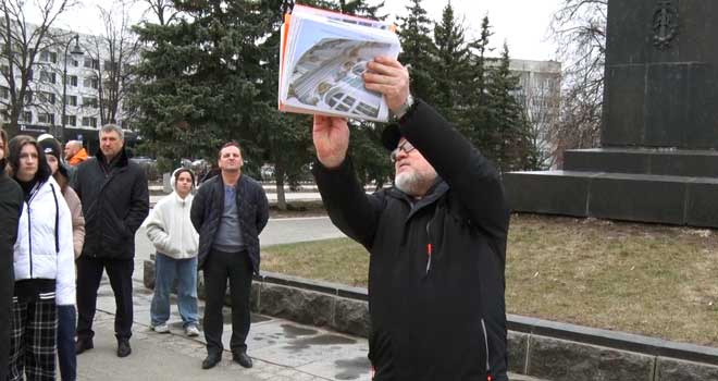 Праздничная экскурсия: глава города и депутаты Гордумы посетили знаковые места Дзержинска