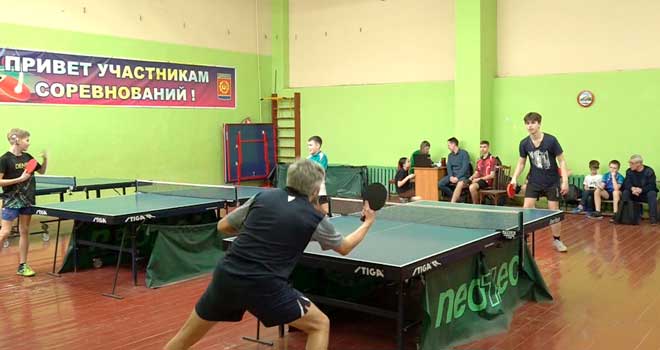 Лучшие за столами: два турнира по настольному теннису состоялись в Дзержинске