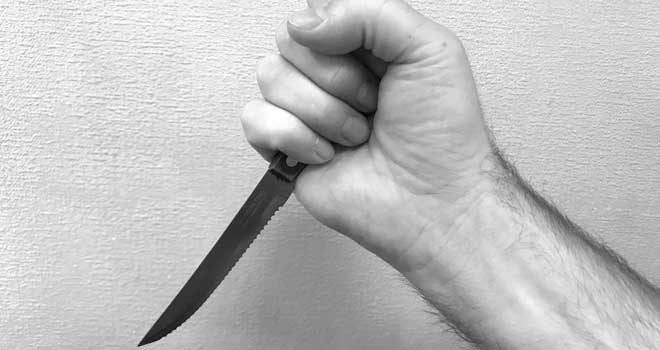 Смертельный конфликт: мужчина погиб от рук соседа в Володарском районе