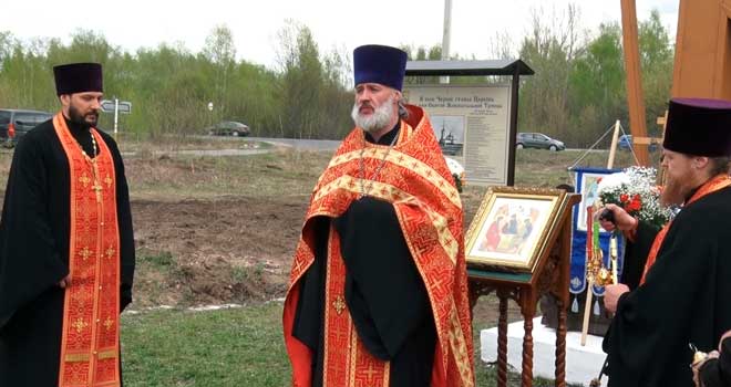 Здесь служили, здесь молились: памятную доску установили на месте Троицкой церкви в бывшем селе Черное