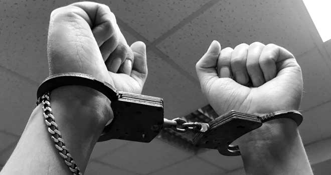 Сколько веревочке не виться: находящийся в бегах мужчина отправится в тюрьму за сбыт наркотиков в Дзержинске