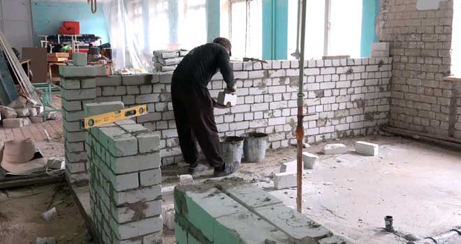 Подготовка к новому учебному году: в школах и детских садах Дзержинска идут ремонтные работы