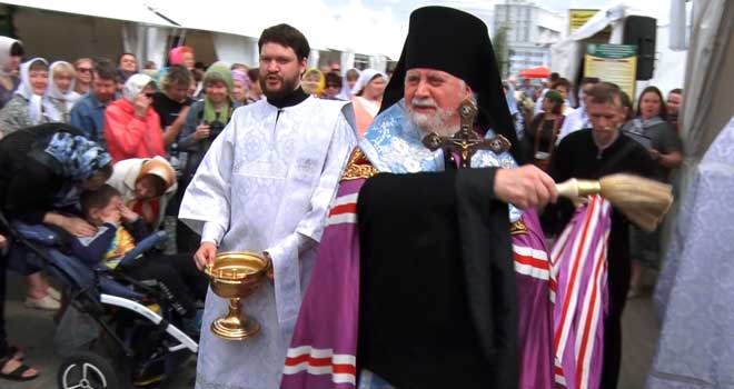 Духовная радость: Международная православная выставка-ярмарка «Нижегородский край - земля Серафима Саровского» открылась в Дзержинске
