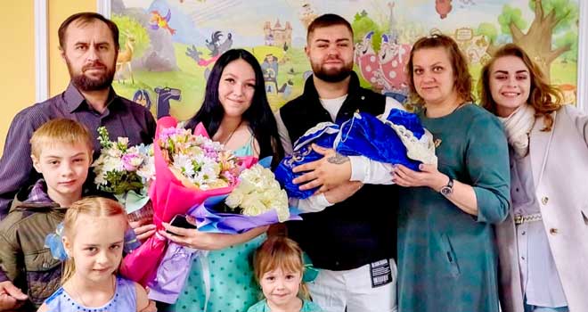 За любовь и верность: памятную медаль получила семья Солнцевых из Дзержинска
