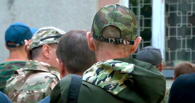 Около 100 добровольцев из Нижегородской области отправились на прохождение боевого слаживания для участия в СВО