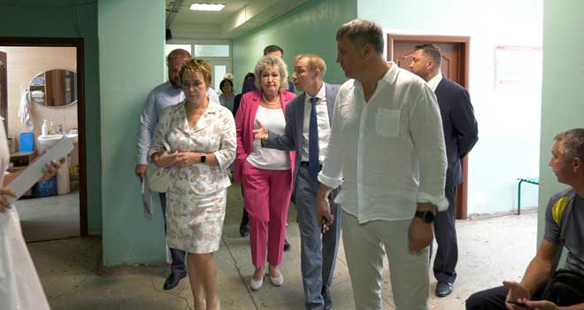 В центре внимания: заместитель губернатора Нижегородской области Андрей Чечерин проинспектировал дзержинскую поликлинику