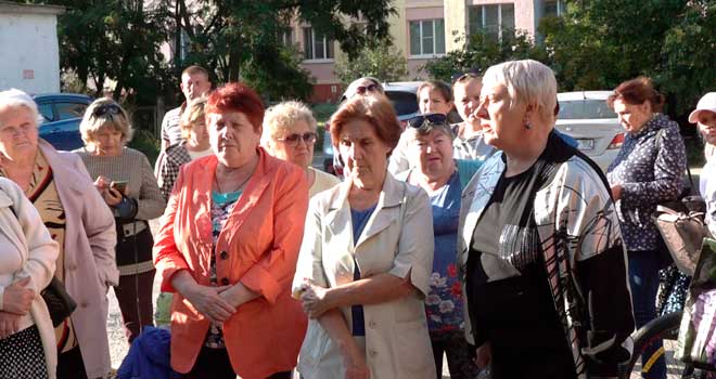 Старт дан: дзержинцы могут подать заявку на благоустройство дворов по программе «Формирование комфортной городской среды»