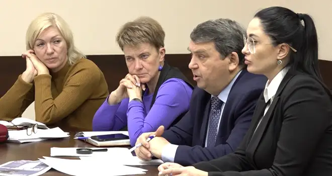 Деньги на ремонт, безопасность и строительство: бюджет Дзержинска на следующий год начали обсуждать депутаты