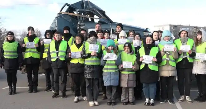 Соблюдайте ПДД: акция в память о жертвах автомобильных аварий прошла в Дзержинске
