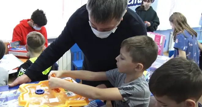 Собирали для ребят: «коробки храбрости» приехали в детскую больницу Дзержинска