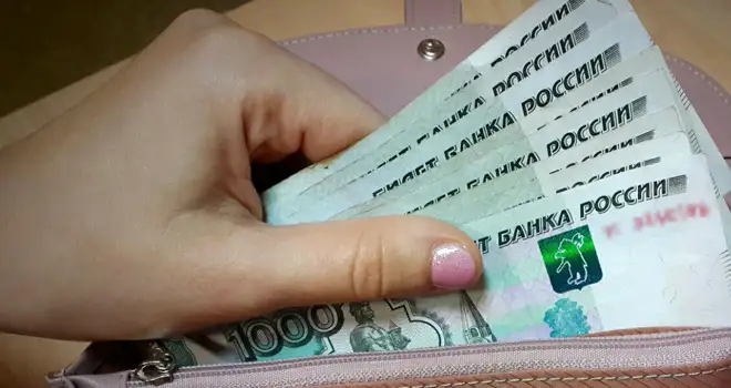 Криминальная замена: под предлогом замены купюр аферистка вынесла из квартиры дзержинца почти полмиллиона рублей