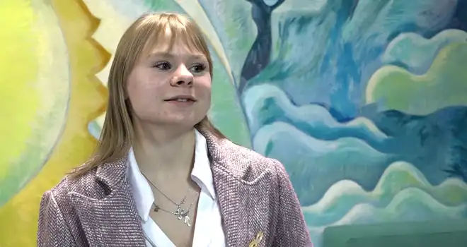 Перепела звезду: школьница из Решетихи поразила всех своим выступлением