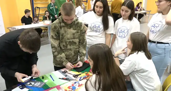 Город добрых людей: тематический фестиваль состоялся в Дзержинске в День добровольца