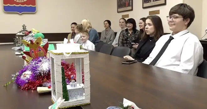 Новогодняя игрушка: итоги творческого детского конкурса подвели в Гордуме Дзержинска