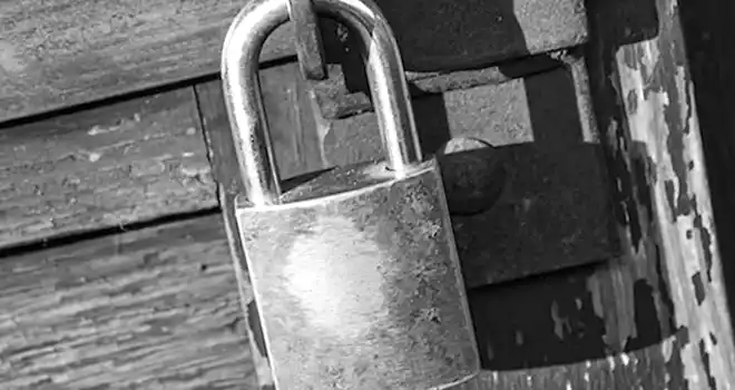 Забрался в дом: воришку из Дзержинска задержали володарские полицейские