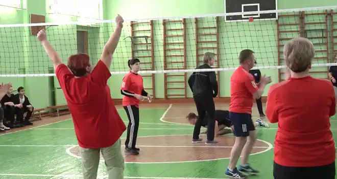 «Спортивный клуб». Юношеский футбол и спартакиада работников народного образования Дзержинска