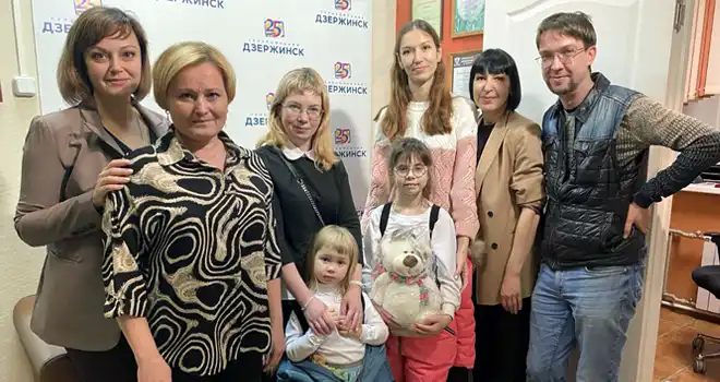 Счастливого праздника: маленькая Соня Машукова поздравила с Новым годом редакцию ТК «Дзержинск»