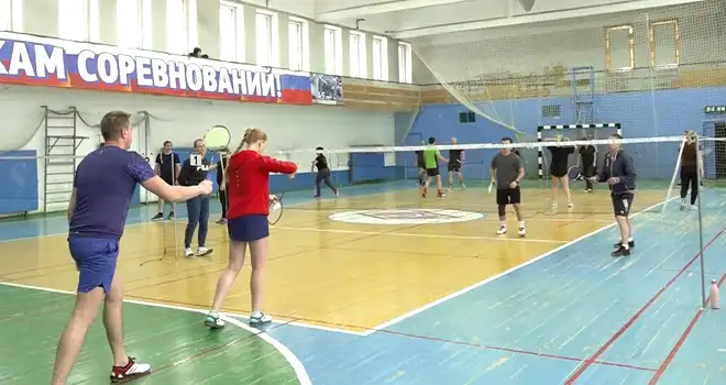 Красивые сражения: очередной любительский турнир провел дзержинский клуб бадминтона