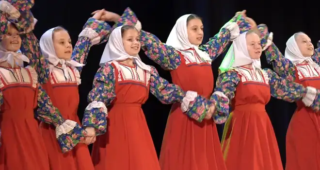 Городские гулянья: областной фестиваль народного танца прошел в Дзержинске