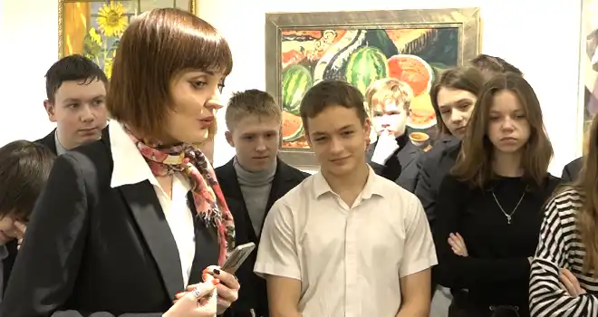 Искусство объединяет: увлекательную экскурсию для школьников провели сотрудники краеведческого музея Дзержинска