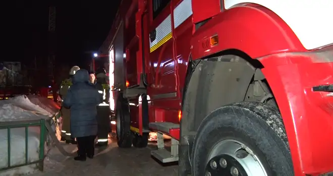 Огонь на пятом этаже: загоревшаяся мебель стала причиной переполоха в одном из домов Дзержинска