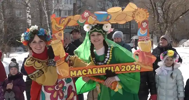 Блины, хороводы и развлечения: масленичные гуляния проходили во многих районах Дзержинска