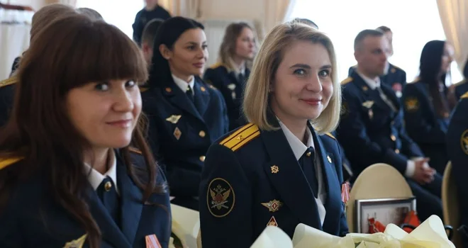 Спасибо за службу: лучших сотрудников системы исполнения наказаний наградили в Дзержинске