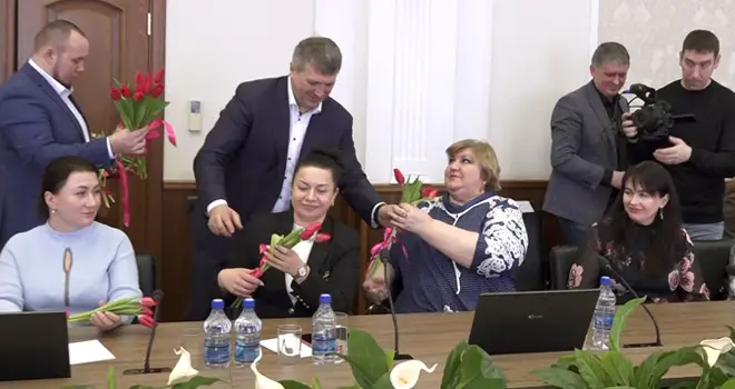 Помощь по соседству: социальные участковые способствуют решению проблем горожан в Дзержинске