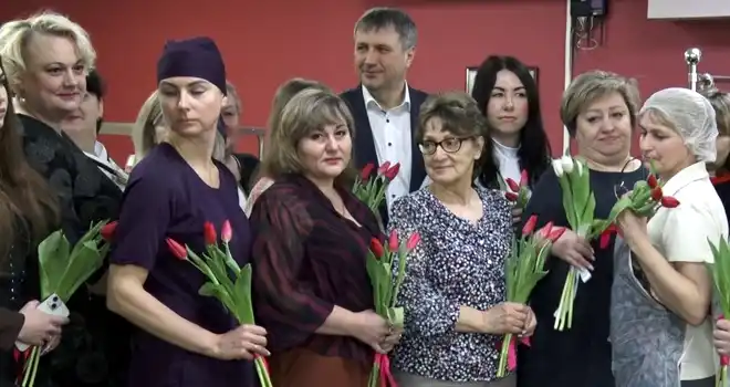 От всей души: с наступающим праздником поздравили сотрудниц дзержинских предприятий