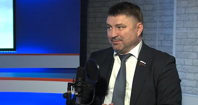 «Открытая студия». Владислав Атмахов: «Либерализм — это свобода в рамках закона»