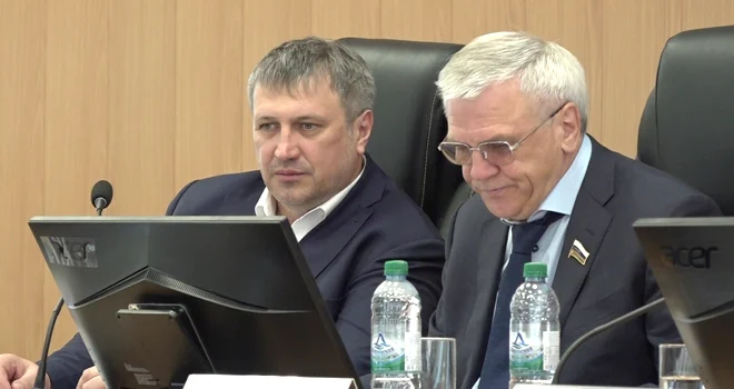 Итоговая оценка: депутаты Гордумы Дзержинска единогласно приняли отчет главы города