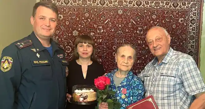 Дзержинские долгожители: ветеран Великой Отечественной войны Александра Пичугина отметила 100-й день рождения
