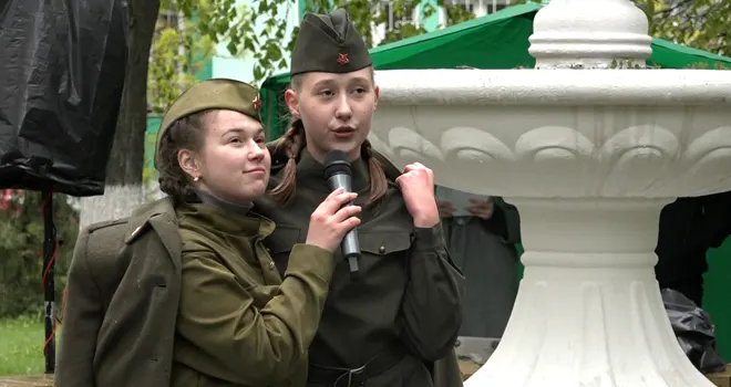 Наш дворик до и после Победы: дзержинцы погрузились в атмосферу военных лет
