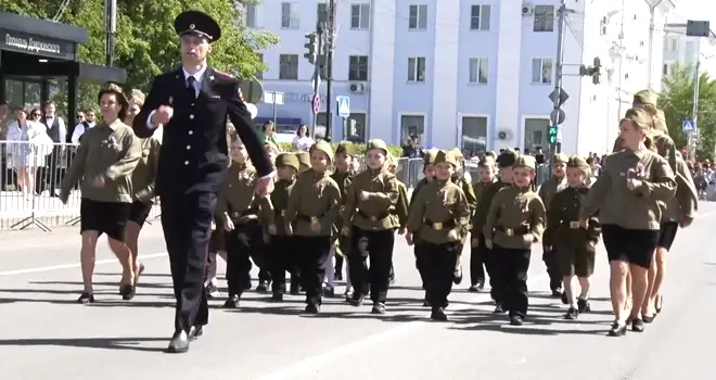 День города 2024: торжественным парадом открыли празднование Дня города в Дзержинске