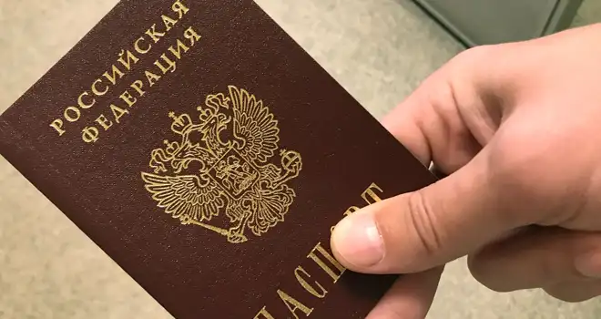 Полна горница людей: жительница Дзержинска незаконно прописала в своей квартире пятерых соотечественников
